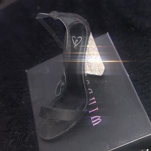 Windsor chunky heels